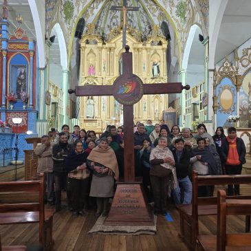 Cruz del Jubileo visita la parroquia San José de Achupallas