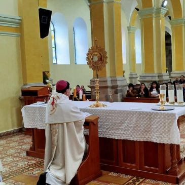 Clausura de las 40 Horas en la Parroquia San Juan Evangelista de Chambo