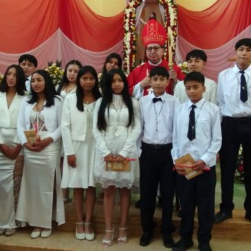 Confirmaciones de jóvenes de 15 comunidades cristianas del cantón Chunchi